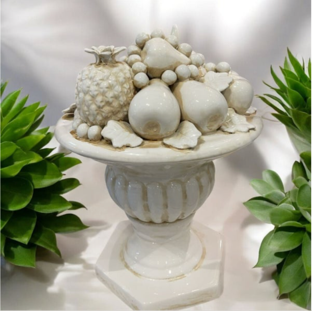 Fruit center in white glazed ceramic Manises, mid-twentieth century