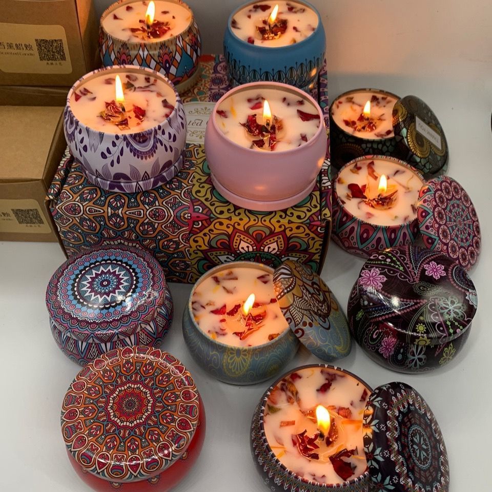 Home Decor 2.2oz Scented Candles with dried flowers Aroma Soy Wax candle in bulk