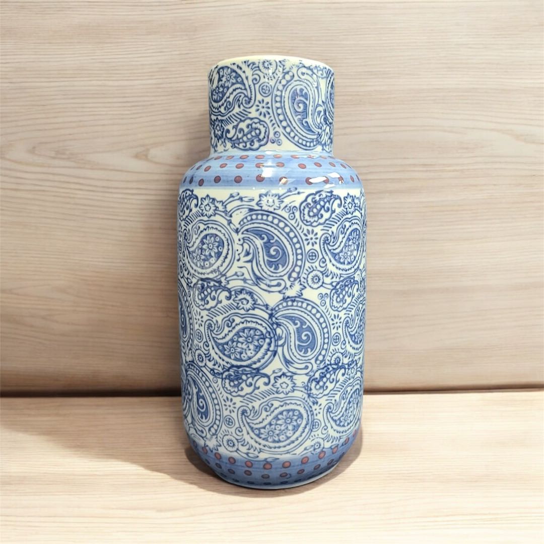 Hand-Painted Flower Blue and White Porcelain Vase