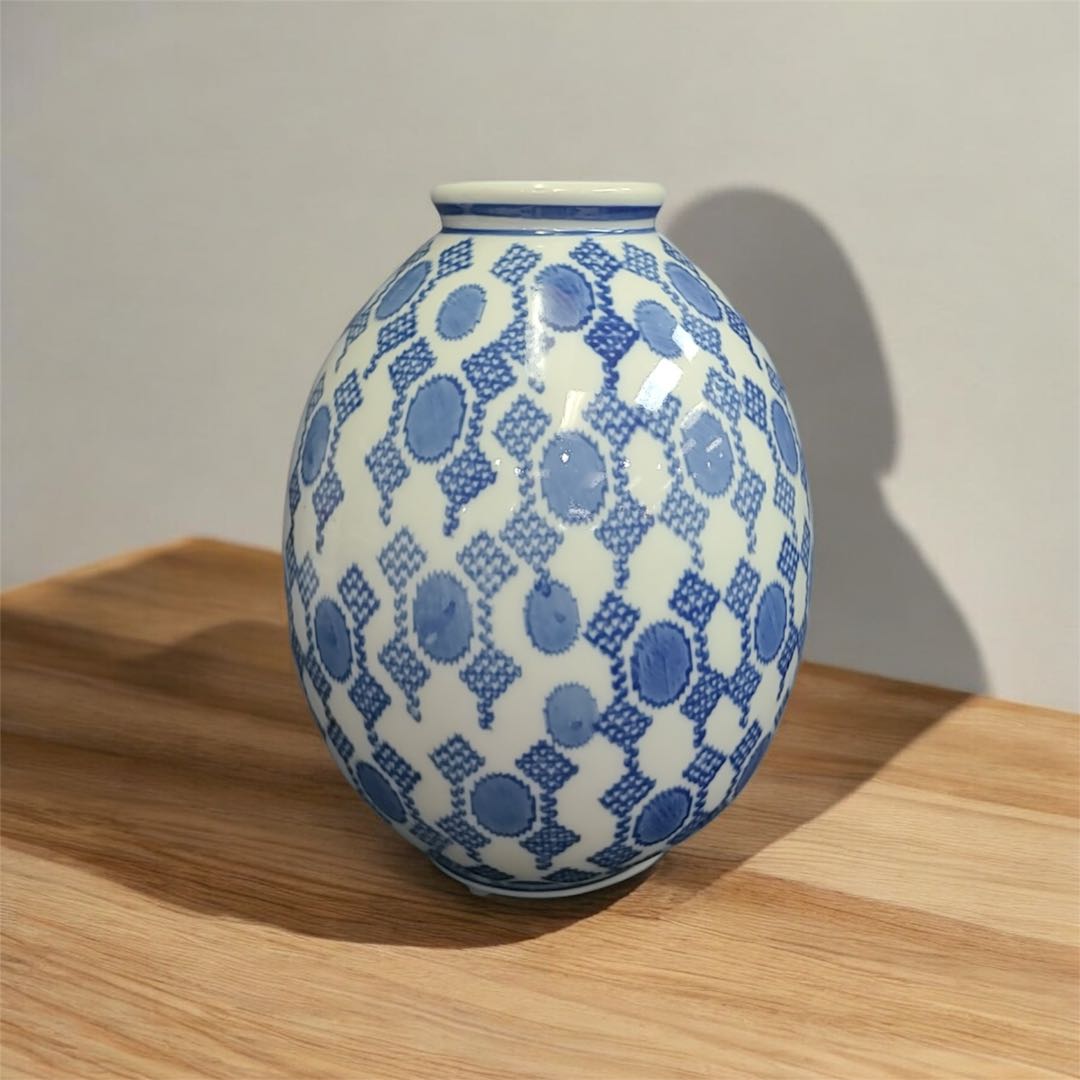 Hand-Painted Flower Blue and White Porcelain Vase