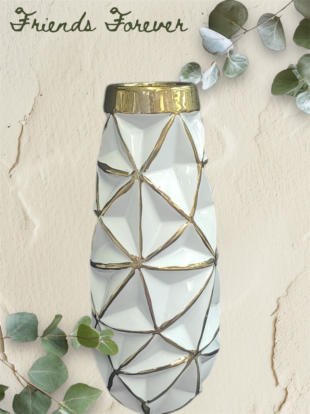 GEOMETRIC GOLD ACCENT VASE