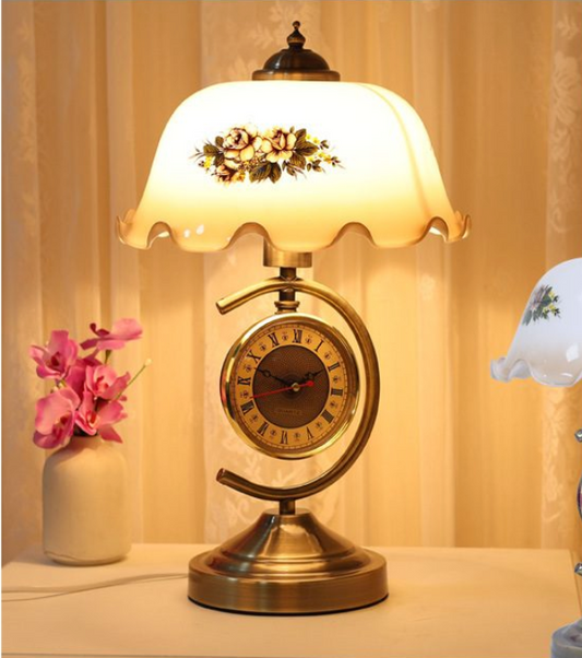 Retro and nostalgic European style clock lamp