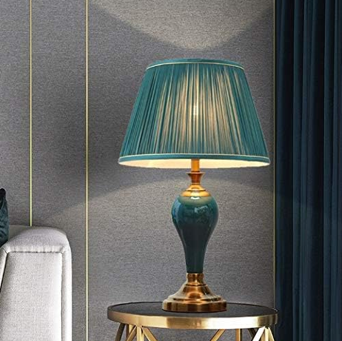 Classic Light Studio Resin Table Lamp Pretro Living Room Bedside Table Lamp