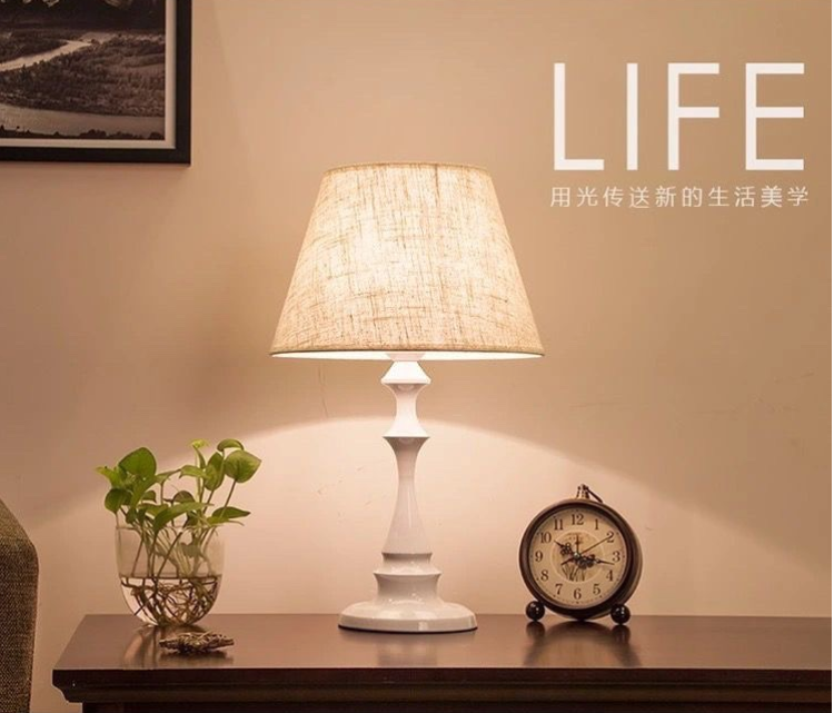 North European and American Smelt Iron Table lamp