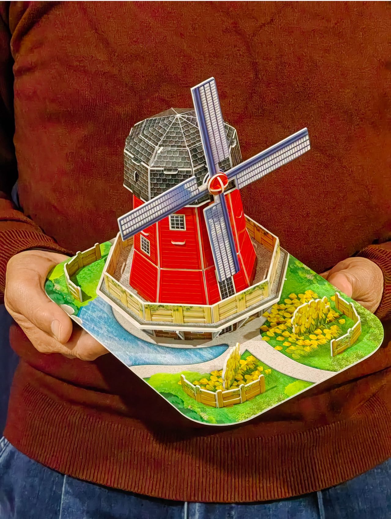 Three dimensional jigsaw puzzle world famous Holland windmill
